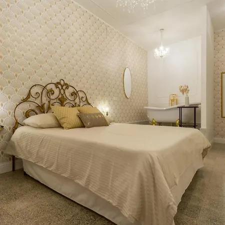 בית הארחה Casa Dei Liuti Luxury אלגהרו