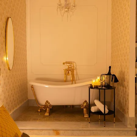 Casa Dei Liuti Luxury בית הארחה אלגהרו