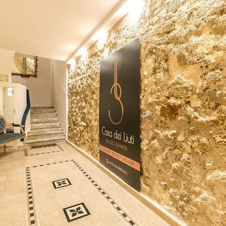 בית הארחה Casa Dei Liuti Luxury