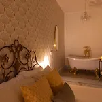 Casa Dei Liuti Luxury Πανσιόν 3*
