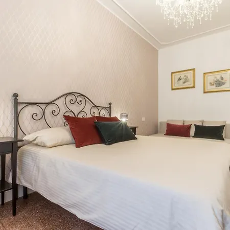 Casa Dei Liuti Luxury Pensjonat Alghero