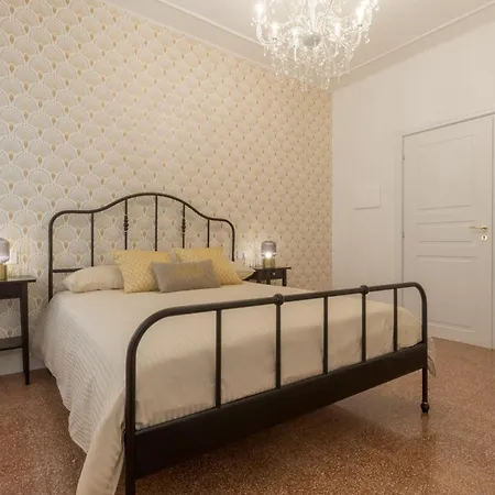 Casa Dei Liuti Luxury ألغيرو